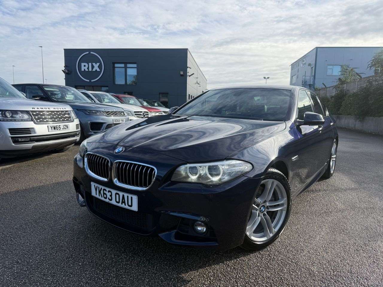 A 2013 BMW 5 SERIES 2.0 520d M Sport Saloon 4dr Diesel Auto Euro 6 (s/s) (184 ps)-12 SERVICES-F A 2013 BMW 5 SERIES 2.0 520d M Sport Saloon 4dr Diesel Auto Euro 6 (s/s) (184 ps)-12 SERVICES-F