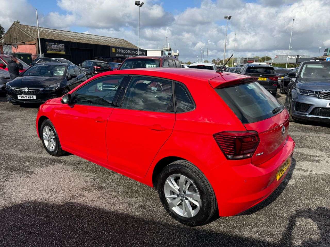 A 2019 VOLKSWAGEN POLO 1.0 TSI GPF SE Hatchback 5dr Petrol Manual Euro 6 (s/s) (95 ps)-1 FORMER KE A 2019 VOLKSWAGEN POLO 1.0 TSI GPF SE Hatchback 5dr Petrol Manual Euro 6 (s/s) (95 ps)-1 FORMER KE