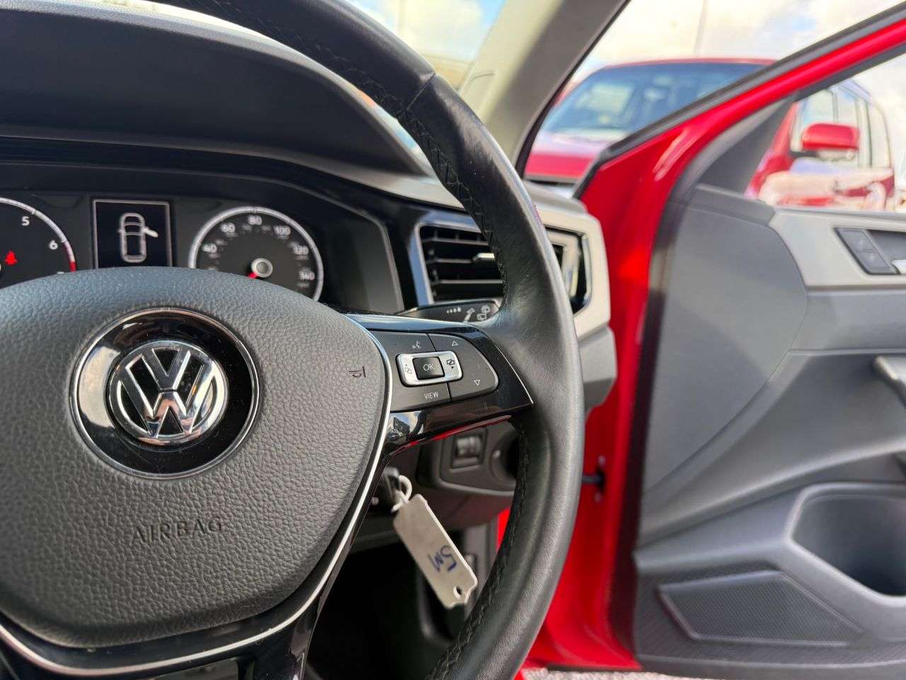 2019 VOLKSWAGEN POLO 2019 VOLKSWAGEN POLO