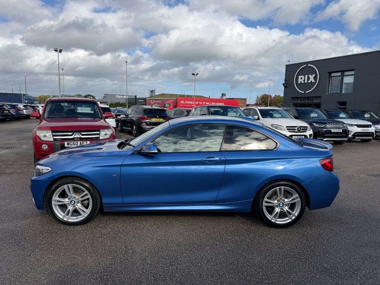 A 2015 BMW 2 SERIES 2.0 218d M Sport Coupe 2dr Diesel Auto Euro 6-FINISHED IN ESTORIL BLUE WITH A 2015 BMW 2 SERIES 2.0 218d M Sport Coupe 2dr Diesel Auto Euro 6-FINISHED IN ESTORIL BLUE WITH
