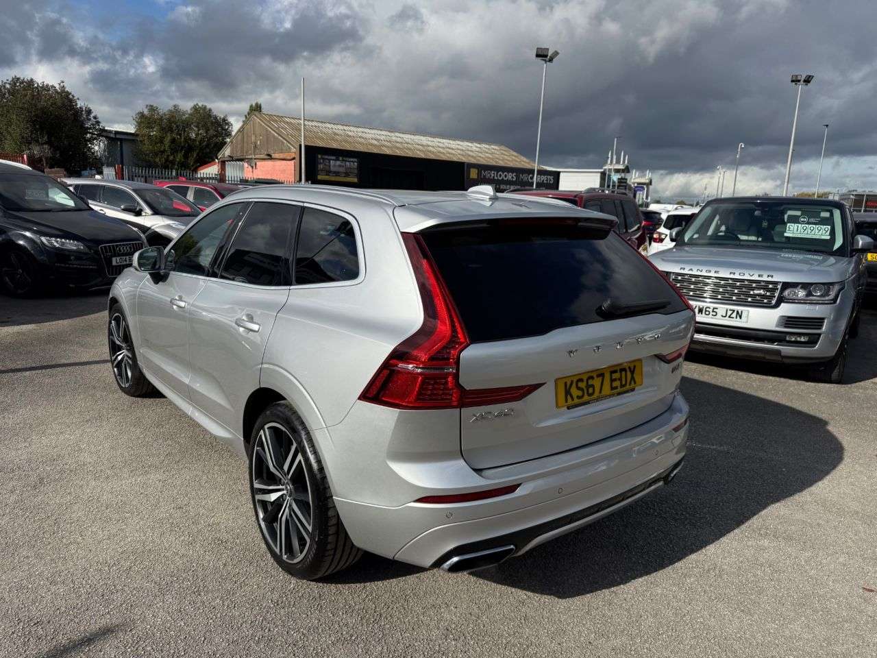 2017 VOLVO XC60 2017 VOLVO XC60