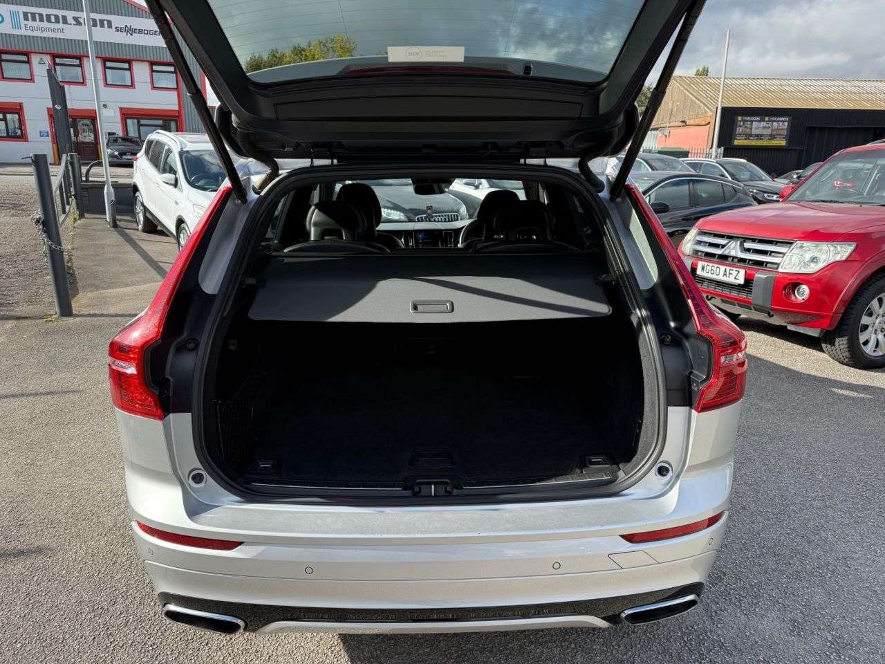 2017 VOLVO XC60 2017 VOLVO XC60