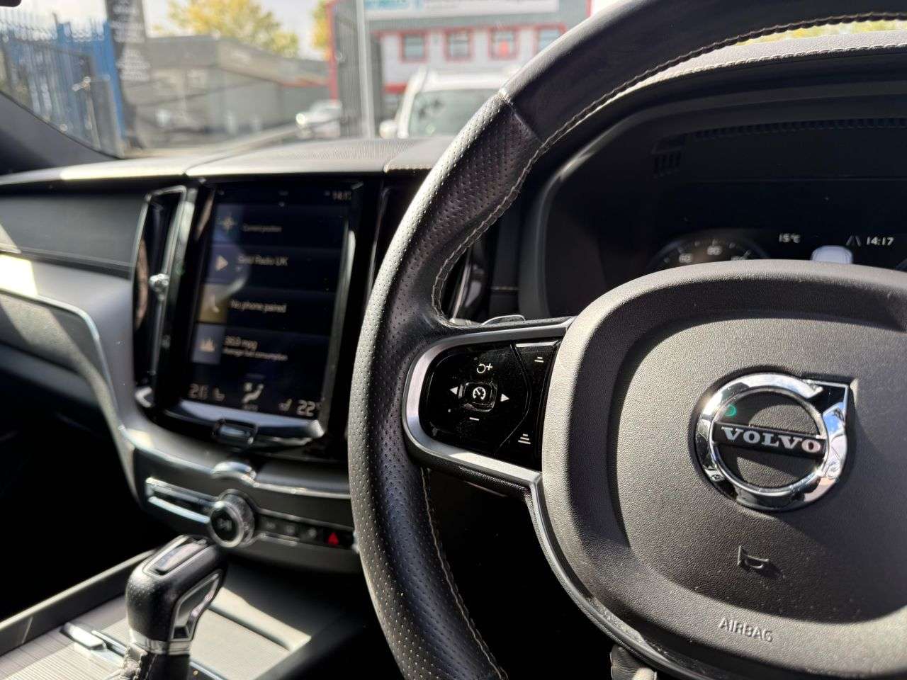 2017 VOLVO XC60 2017 VOLVO XC60