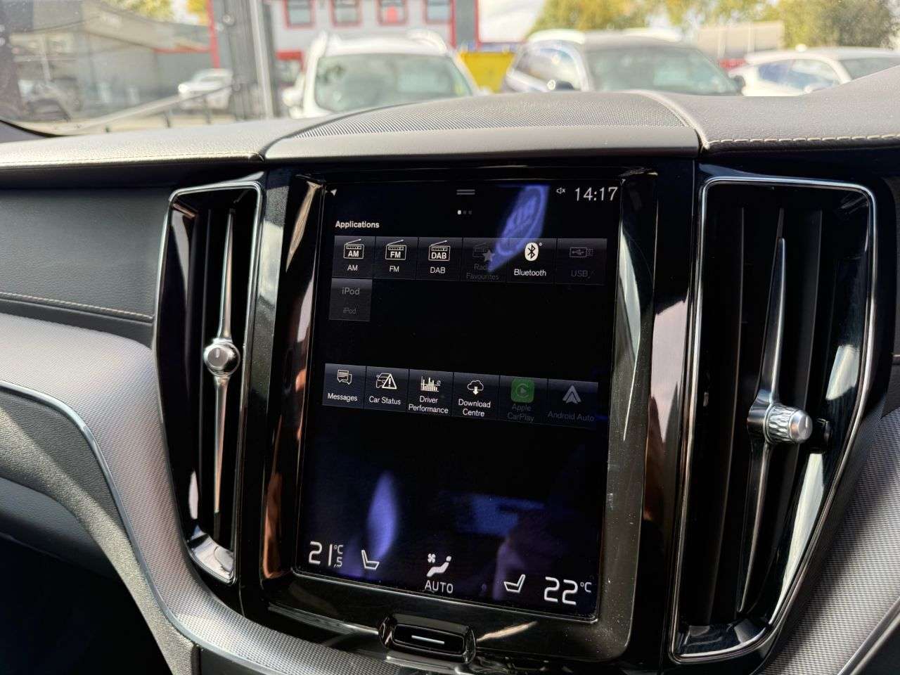 2017 VOLVO XC60 2017 VOLVO XC60