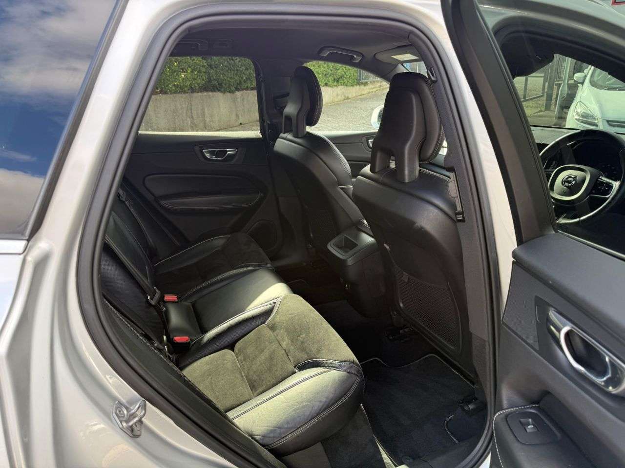 2017 VOLVO XC60 2017 VOLVO XC60