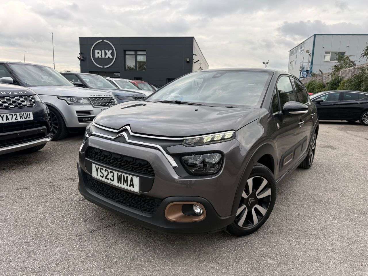 A 2023 CITROEN C3 1.2 PureTech C-Series Edition Hatchback 5dr Petrol Manual Euro 6-1 OWNER FR A 2023 CITROEN C3 1.2 PureTech C-Series Edition Hatchback 5dr Petrol Manual Euro 6-1 OWNER FR
