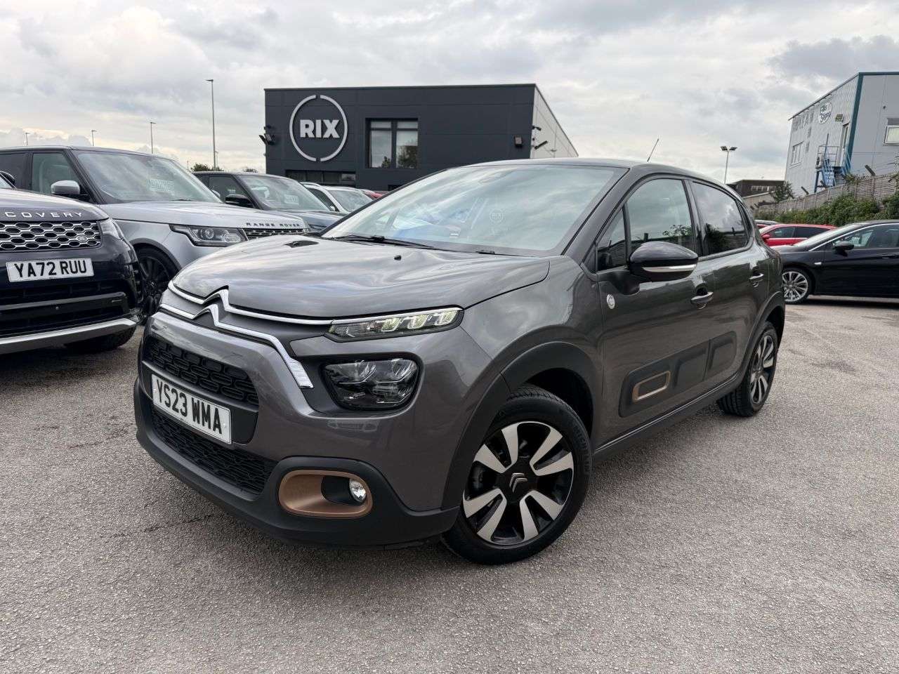 A 2023 CITROEN C3 1.2 PureTech C-Series Edition Hatchback 5dr Petrol Manual Euro 6-1 OWNER FR A 2023 CITROEN C3 1.2 PureTech C-Series Edition Hatchback 5dr Petrol Manual Euro 6-1 OWNER FR