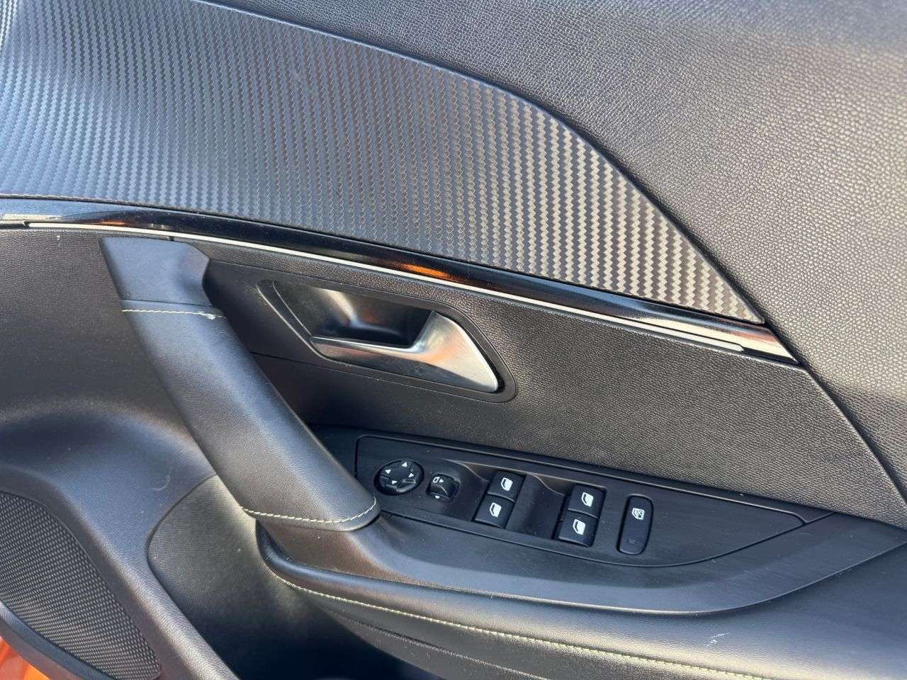 2021 PEUGEOT 2008 2021 PEUGEOT 2008