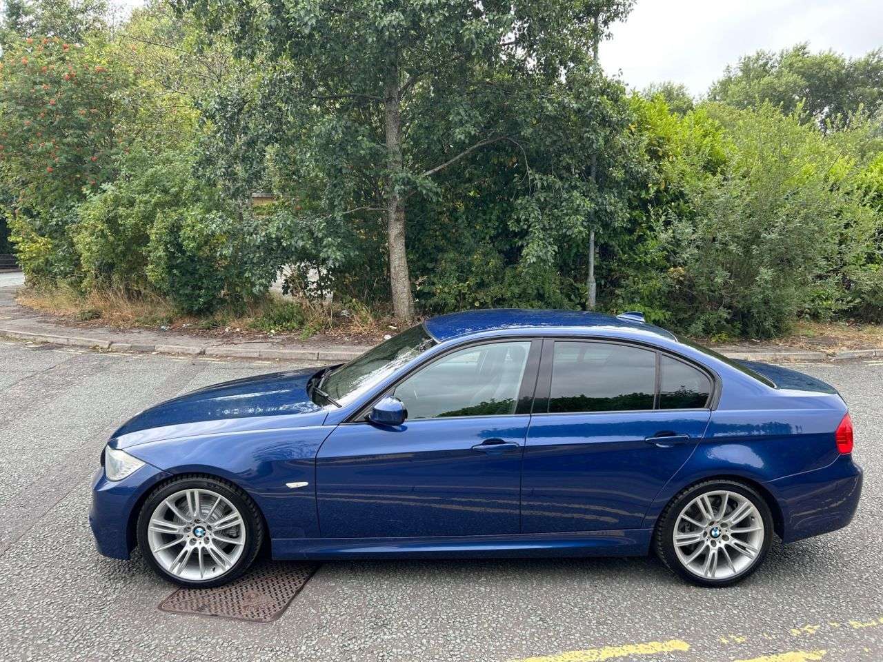 2011 BMW 3 SERIES 2011 BMW 3 SERIES