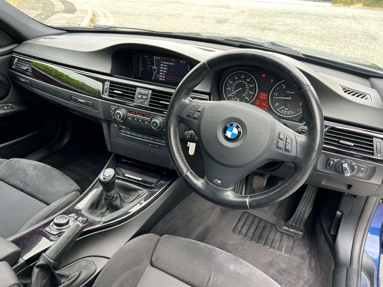 2011 BMW 3 SERIES 2011 BMW 3 SERIES
