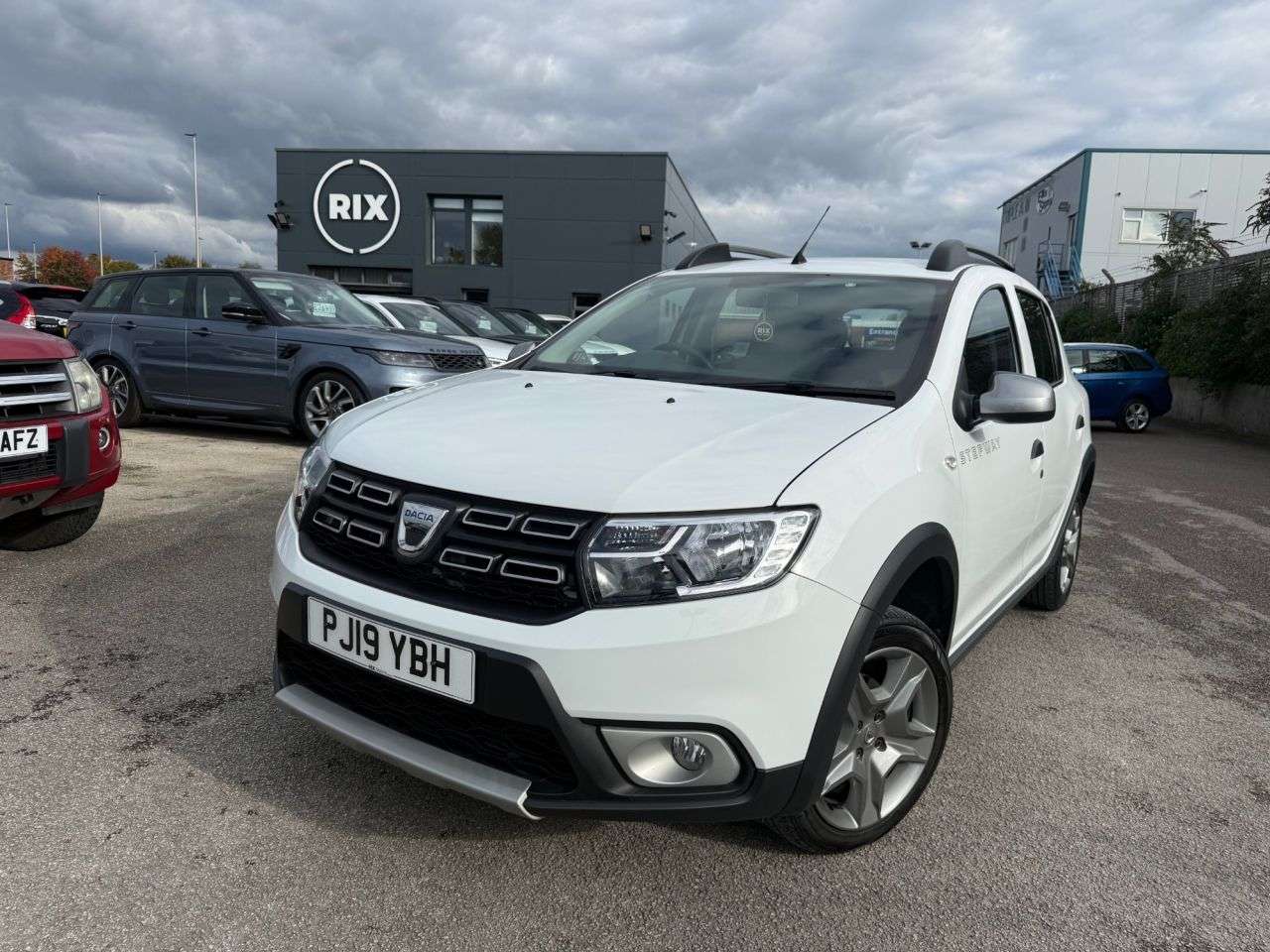 A 2019 DACIA SANDERO STEPWAY 1.0 SCe Essential Hatchback 5dr Petrol Manual Euro 6 (75 ps) A 2019 DACIA SANDERO STEPWAY 1.0 SCe Essential Hatchback 5dr Petrol Manual Euro 6 (75 ps)