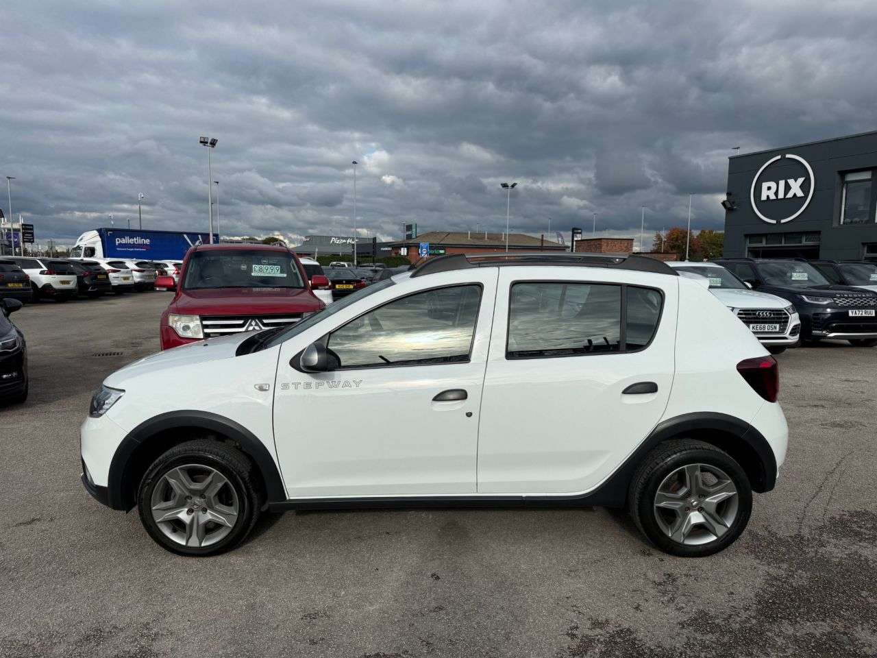 A 2019 DACIA SANDERO STEPWAY 1.0 SCe Essential Hatchback 5dr Petrol Manual Euro 6 (75 ps) A 2019 DACIA SANDERO STEPWAY 1.0 SCe Essential Hatchback 5dr Petrol Manual Euro 6 (75 ps)