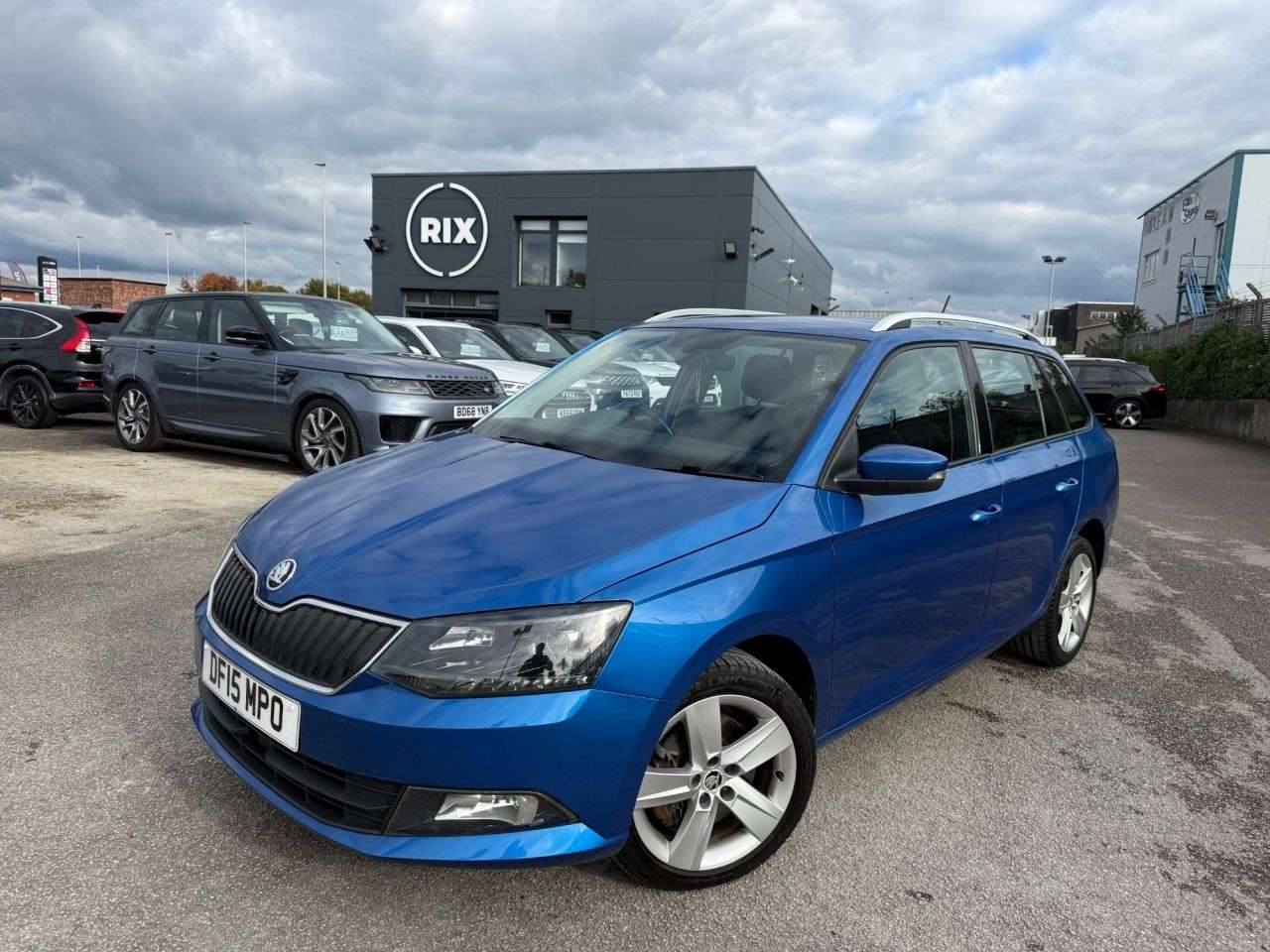 A 2015 SKODA FABIA 1.2 TSI SE L Estate 5dr Petrol DSG Euro 6-2 OWNERS FROM NEW-9 SERVICES-HEAT A 2015 SKODA FABIA 1.2 TSI SE L Estate 5dr Petrol DSG Euro 6-2 OWNERS FROM NEW-9 SERVICES-HEAT