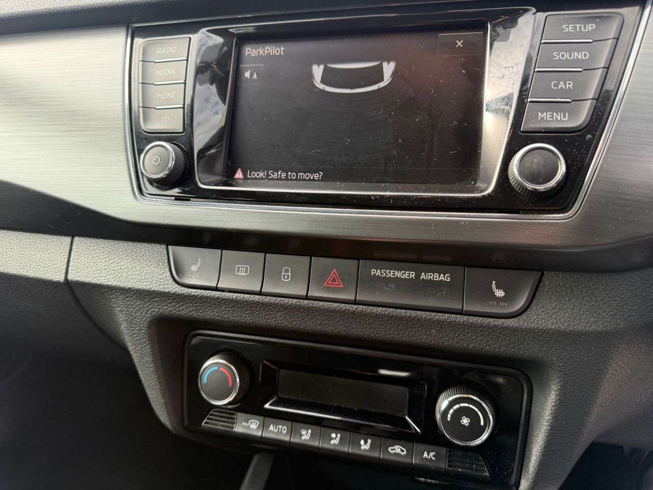 2015 SKODA FABIA 2015 SKODA FABIA