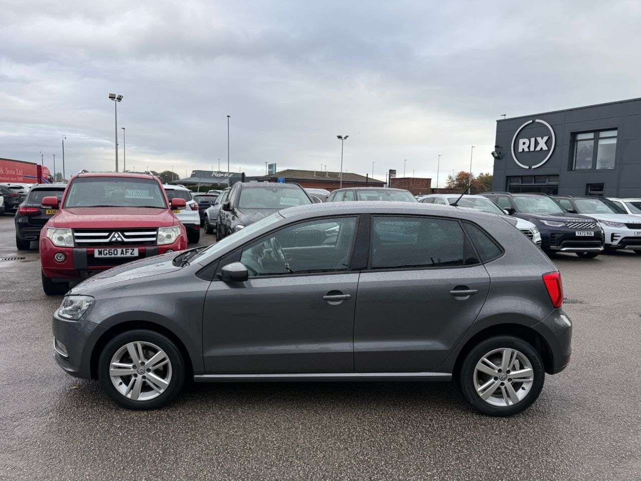 A 2017 VOLKSWAGEN POLO 1.0 Match Edition Hatchback 5dr Petrol Manual Euro 6 (s/s) (75 ps)-2 OWNER A 2017 VOLKSWAGEN POLO 1.0 Match Edition Hatchback 5dr Petrol Manual Euro 6 (s/s) (75 ps)-2 OWNER