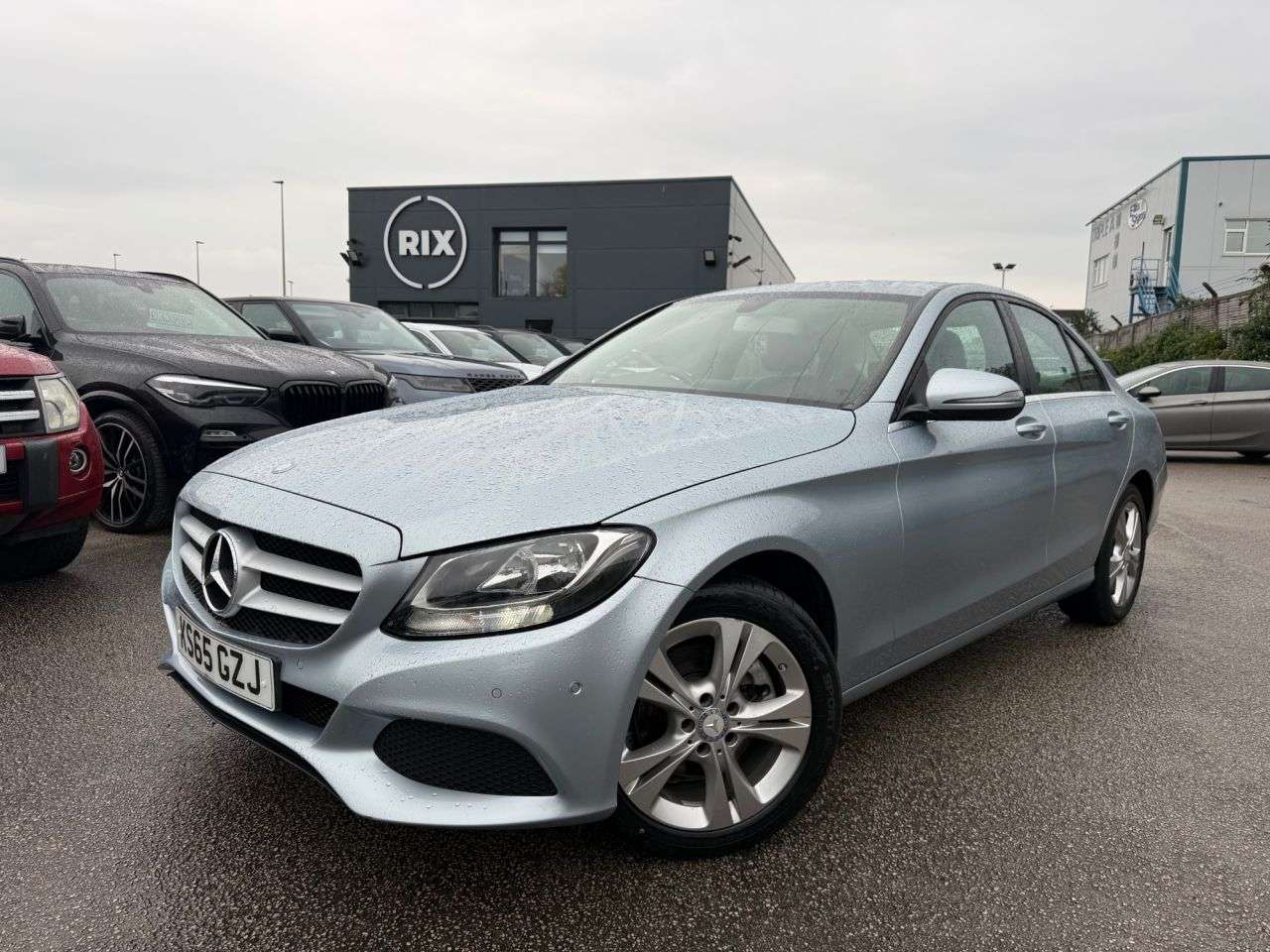 A 2016 MERCEDES-BENZ C CLASS 2.1 C220d SE Saloon 4dr Diesel 7G-Tronic+ Euro 6 (s/s) (170 ps) 1 FORMER KE A 2016 MERCEDES-BENZ C CLASS 2.1 C220d SE Saloon 4dr Diesel 7G-Tronic+ Euro 6 (s/s) (170 ps) 1 FORMER KE