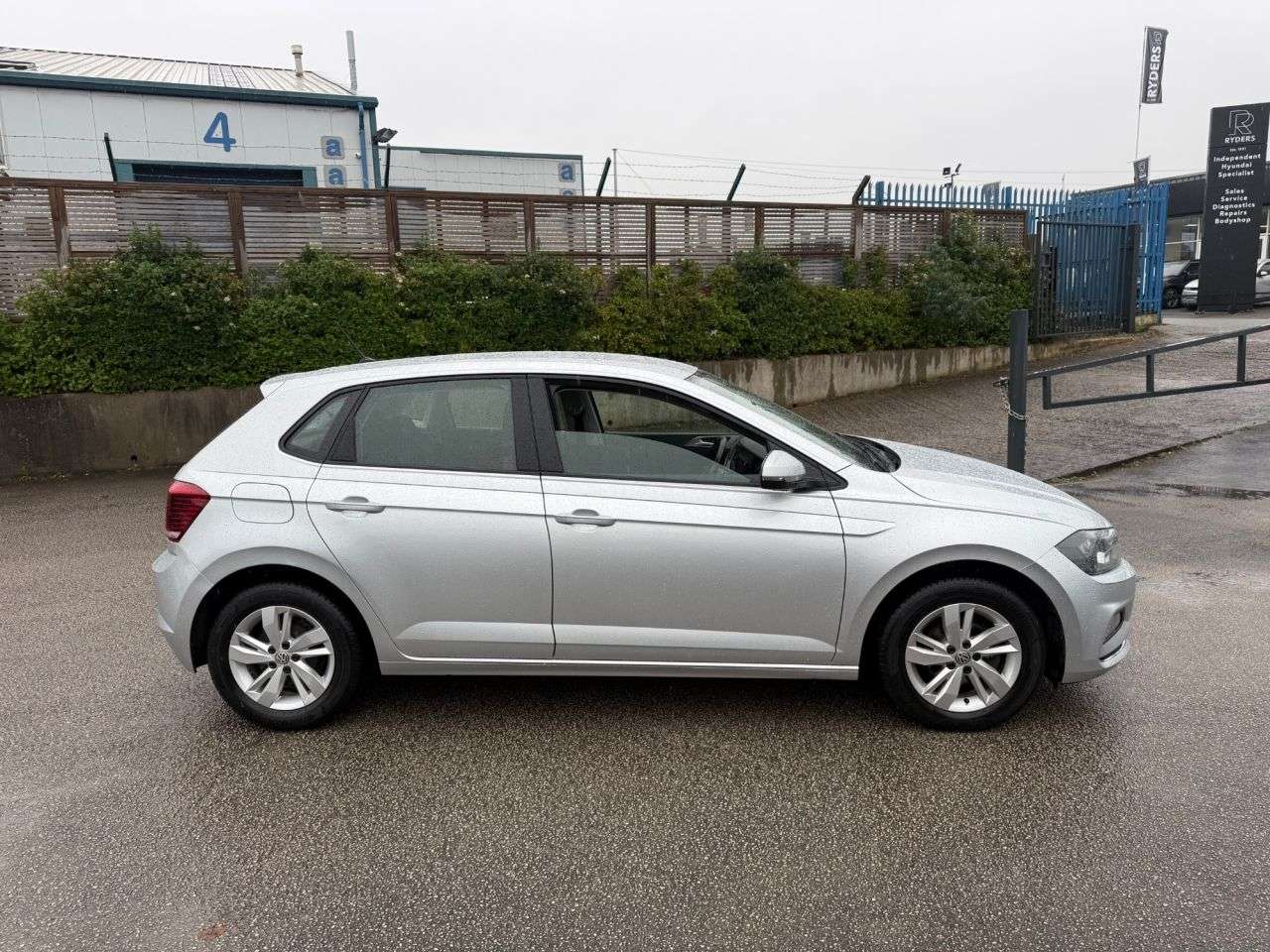 2019 VOLKSWAGEN POLO 2019 VOLKSWAGEN POLO