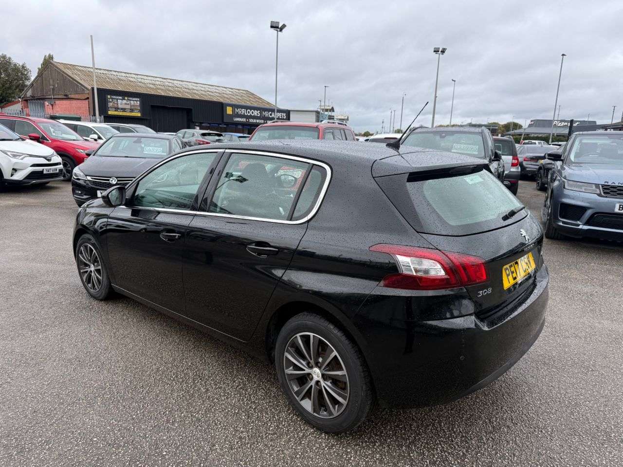 A 2017 PEUGEOT 308 1.6 BlueHDi Allure Hatchback 5dr Diesel Manual Euro 6 (s/s) (120 ps)-BLUETO A 2017 PEUGEOT 308 1.6 BlueHDi Allure Hatchback 5dr Diesel Manual Euro 6 (s/s) (120 ps)-BLUETO