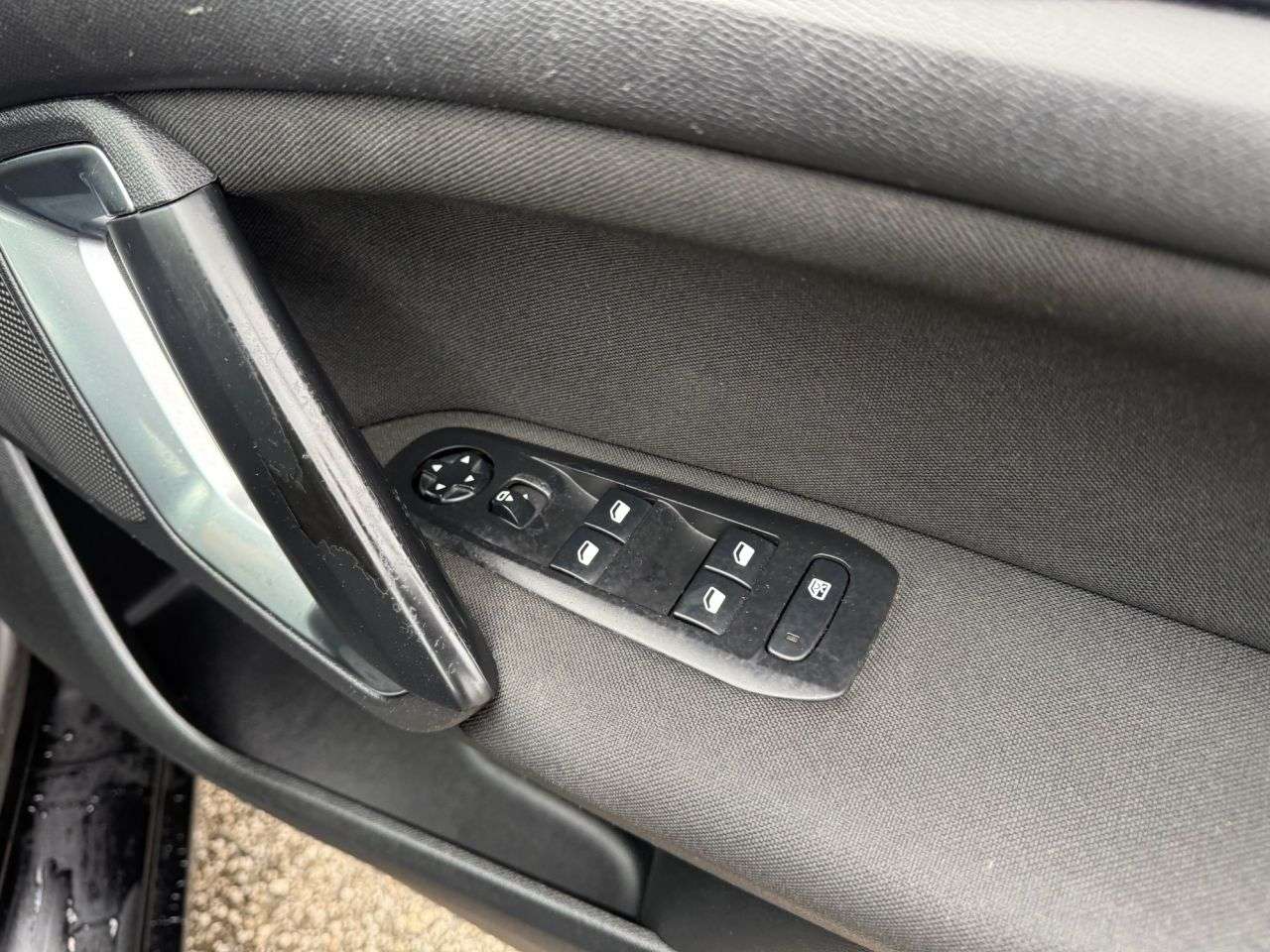 2017 PEUGEOT 308 2017 PEUGEOT 308