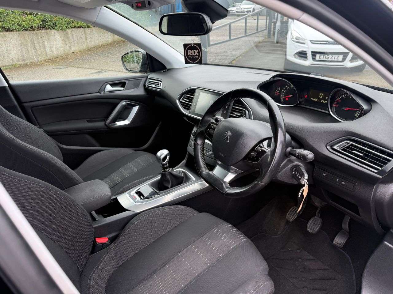 2017 PEUGEOT 308 2017 PEUGEOT 308
