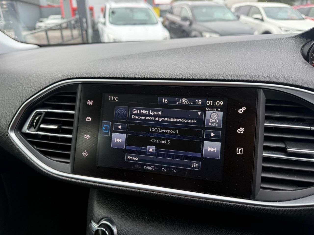 2017 PEUGEOT 308 2017 PEUGEOT 308