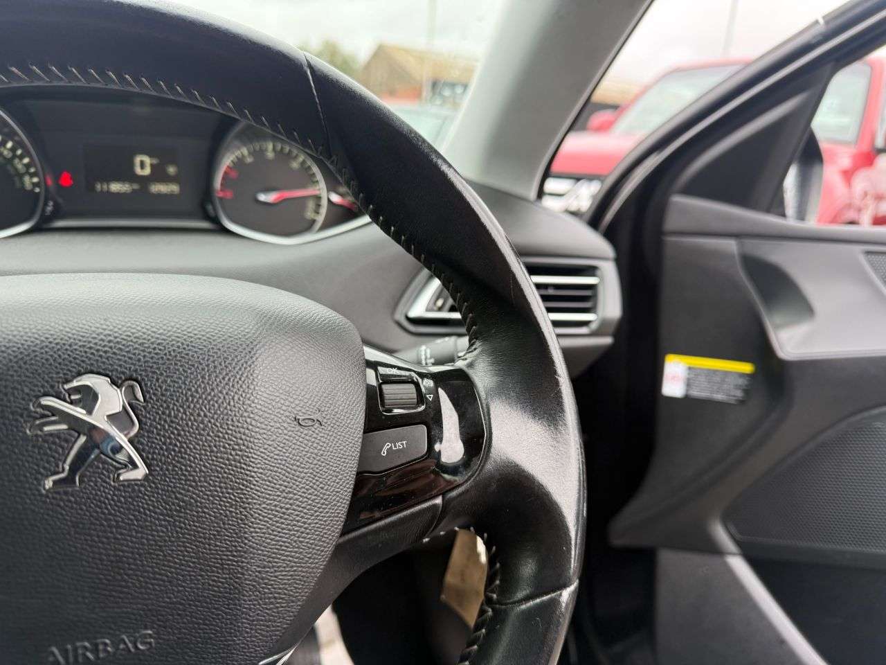 2017 PEUGEOT 308 2017 PEUGEOT 308