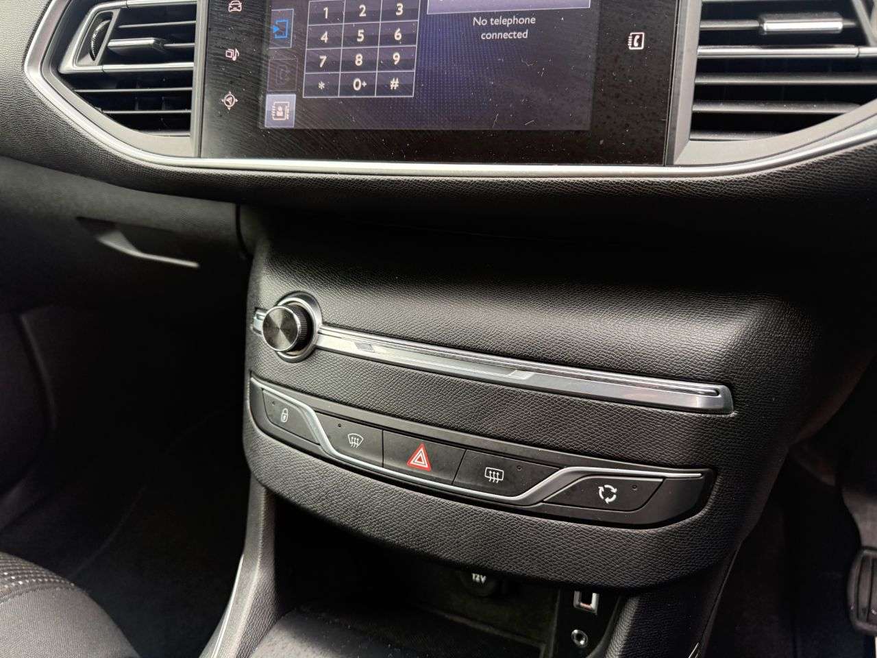 2017 PEUGEOT 308 2017 PEUGEOT 308