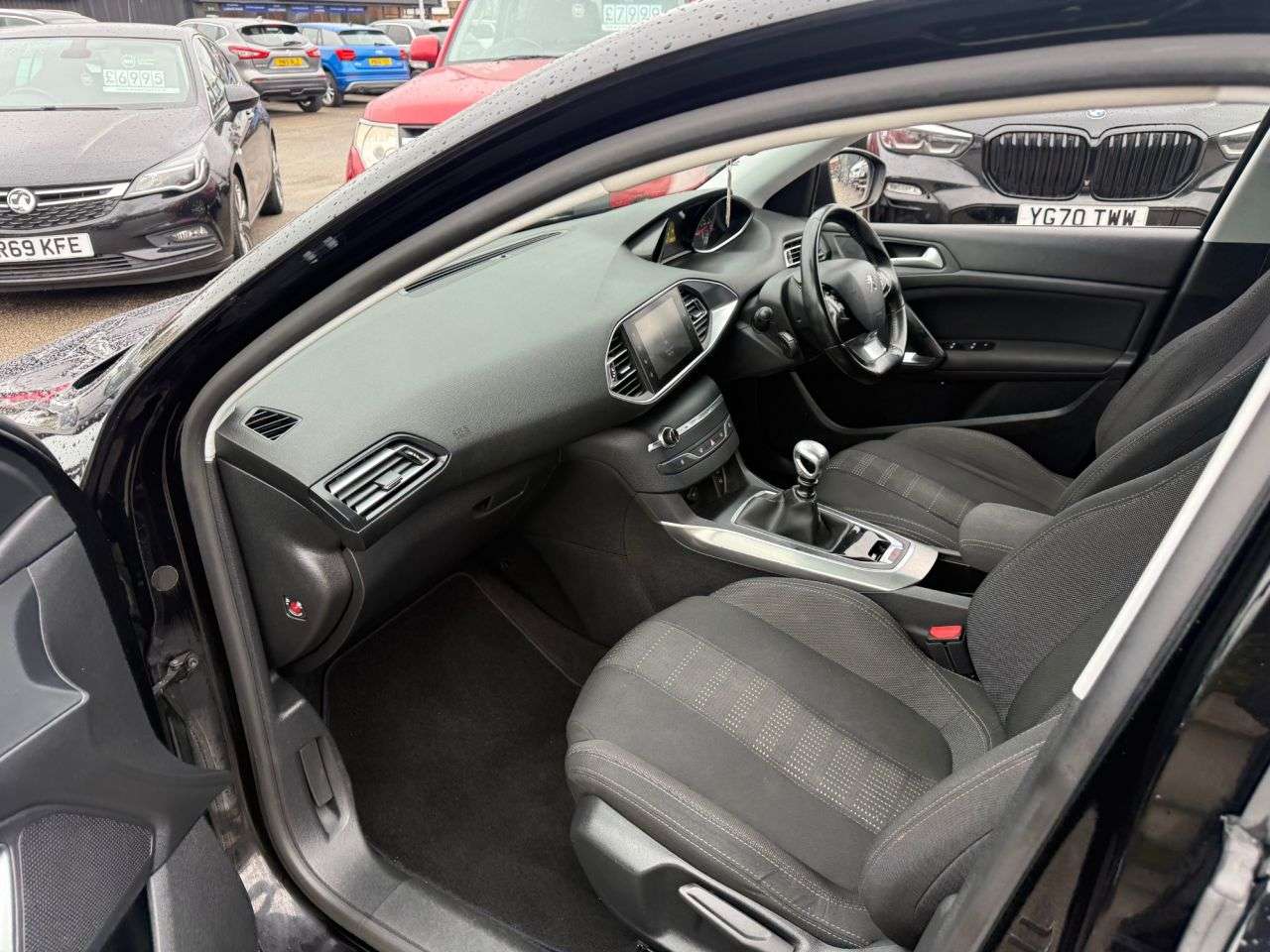 2017 PEUGEOT 308 2017 PEUGEOT 308