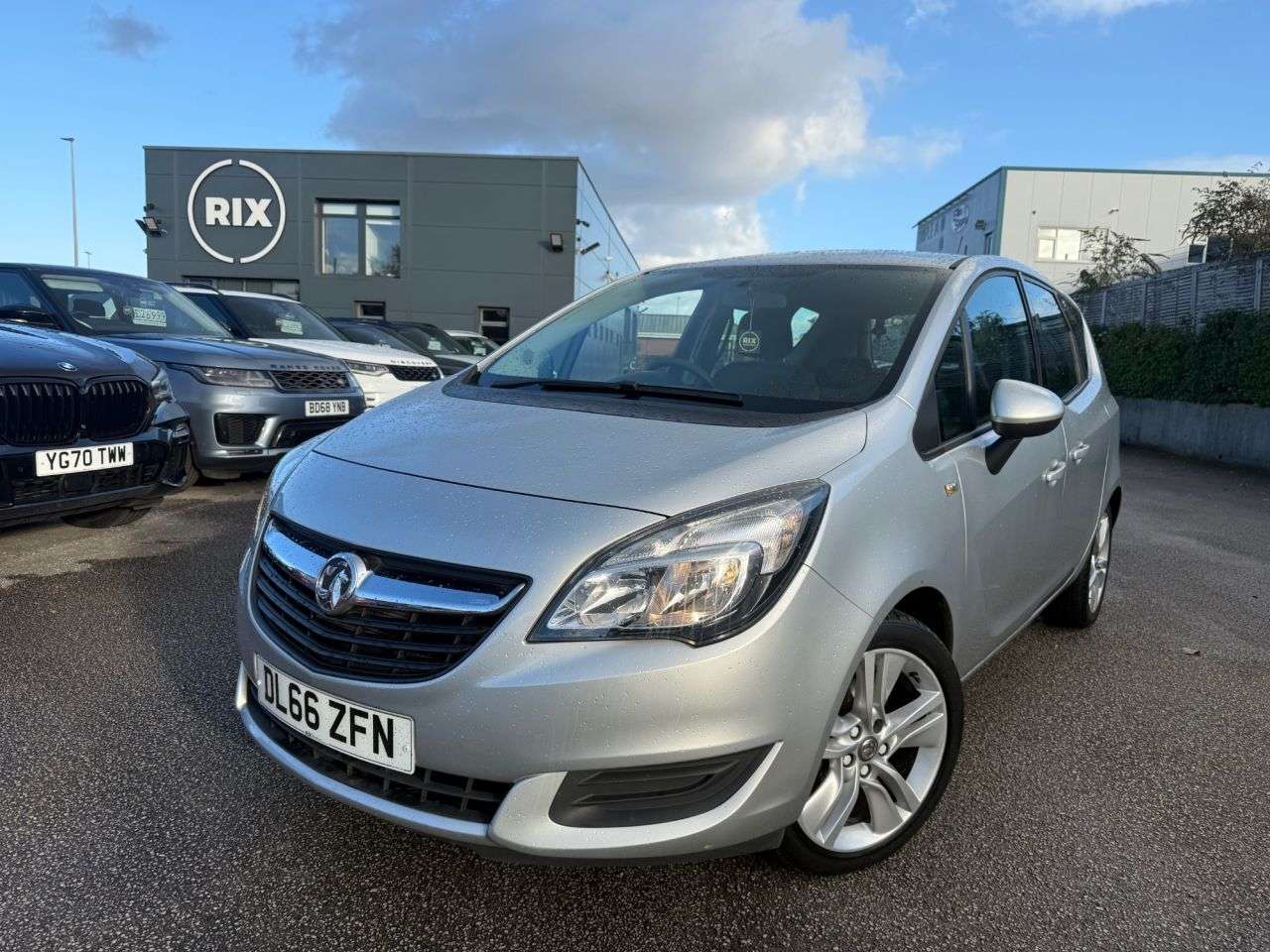 A 2016 VAUXHALL MERIVA 1.4i Turbo Club MPV 5dr Petrol Manual Euro 6 (120 ps) 9 SERVICES-2 OWNERS F A 2016 VAUXHALL MERIVA 1.4i Turbo Club MPV 5dr Petrol Manual Euro 6 (120 ps) 9 SERVICES-2 OWNERS F