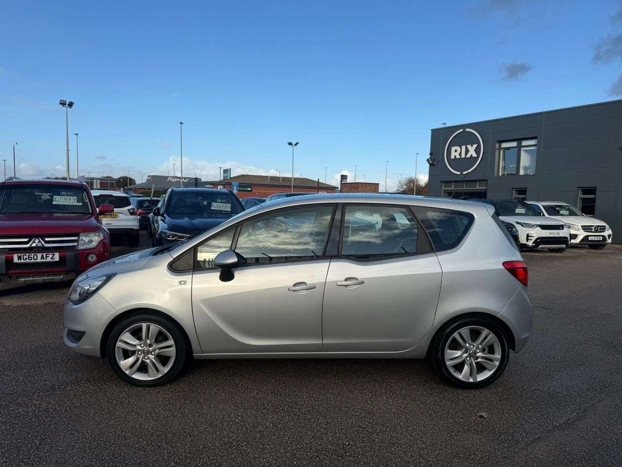 A 2016 VAUXHALL MERIVA 1.4i Turbo Club MPV 5dr Petrol Manual Euro 6 (120 ps) 9 SERVICES-2 OWNERS F A 2016 VAUXHALL MERIVA 1.4i Turbo Club MPV 5dr Petrol Manual Euro 6 (120 ps) 9 SERVICES-2 OWNERS F