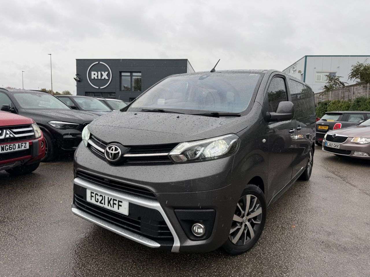 A 2021 TOYOTA PROACE VERSO 2.0D Family Medium MPV 5dr Diesel Auto MWB Euro 6 (s/s) (8 Seat)-2 OWNERS-6 A 2021 TOYOTA PROACE VERSO 2.0D Family Medium MPV 5dr Diesel Auto MWB Euro 6 (s/s) (8 Seat)-2 OWNERS-6