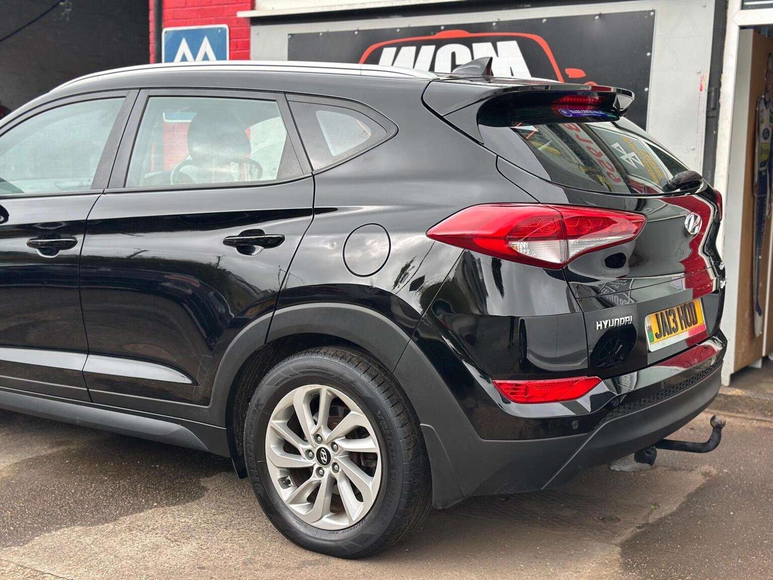 A 2015 HYUNDAI TUCSON 1.7 CRDi Blue Drive SE Euro 6 (s/s) 5dr A 2015 HYUNDAI TUCSON 1.7 CRDi Blue Drive SE Euro 6 (s/s) 5dr