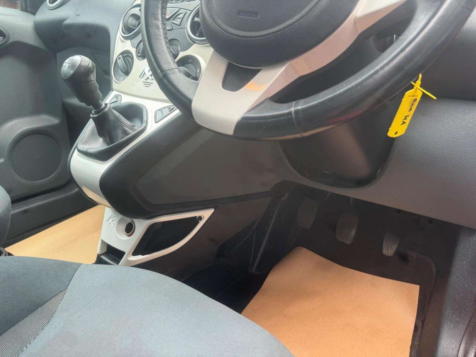 2010 FORD KA 2010 FORD KA