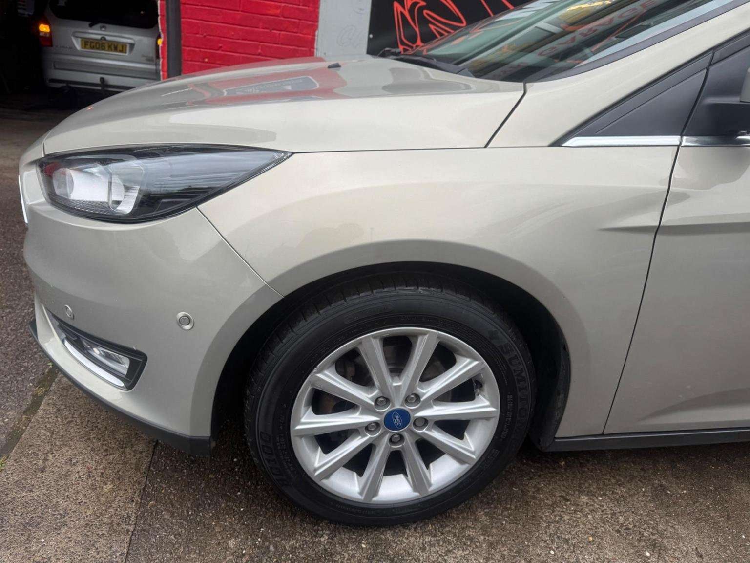 A 2016 FORD FOCUS 1.5 TDCi Titanium Euro 6 (s/s) 5dr A 2016 FORD FOCUS 1.5 TDCi Titanium Euro 6 (s/s) 5dr