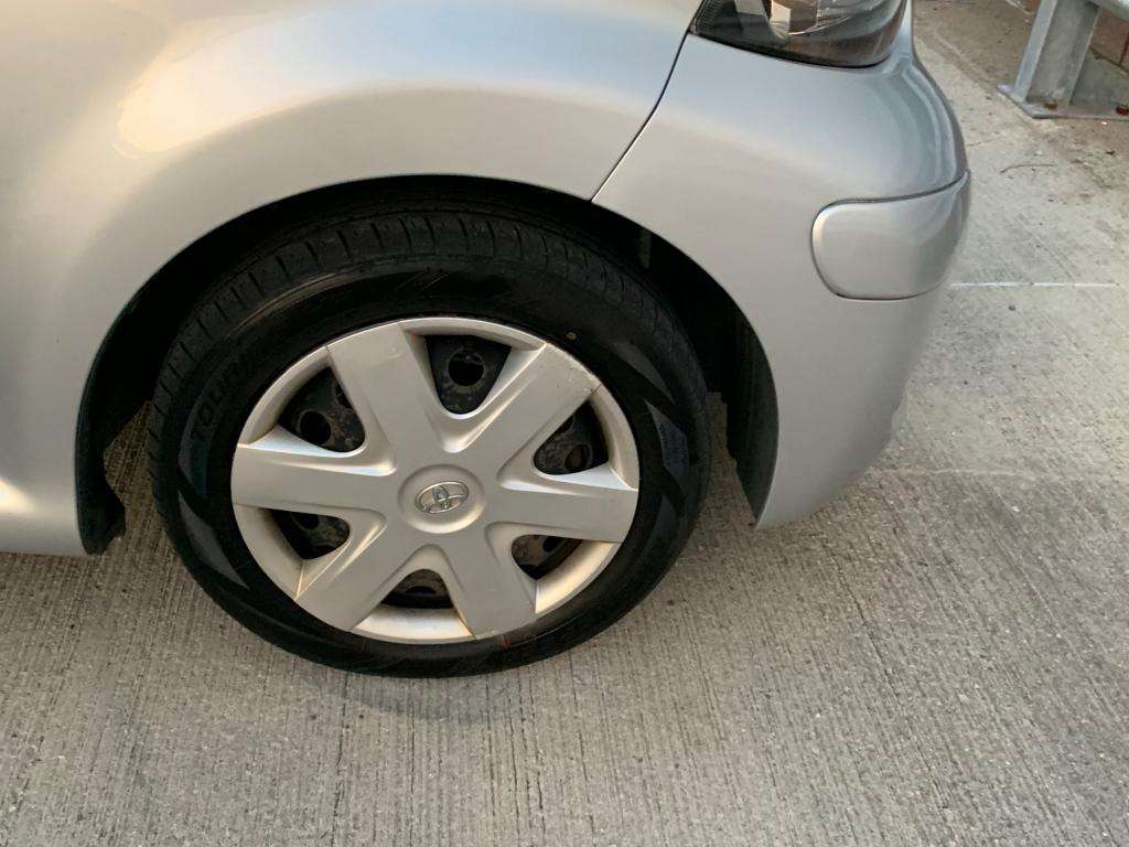 2011 TOYOTA AYGO 2011 TOYOTA AYGO