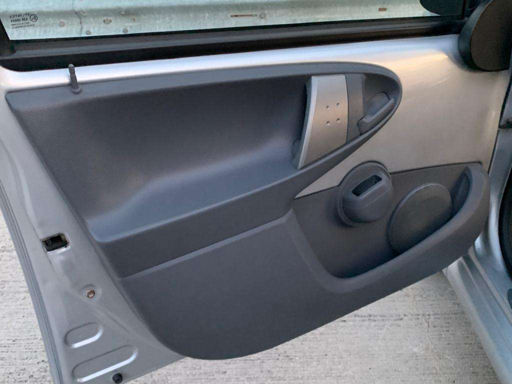 2011 TOYOTA AYGO 2011 TOYOTA AYGO