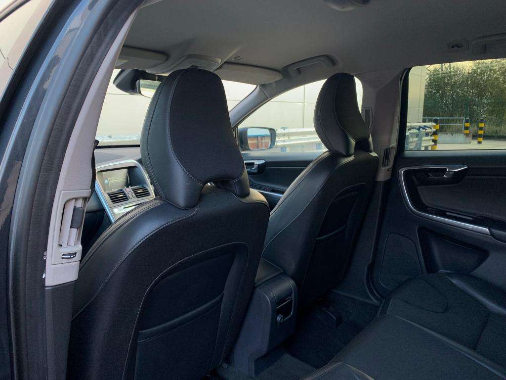 2016 VOLVO XC60 2016 VOLVO XC60