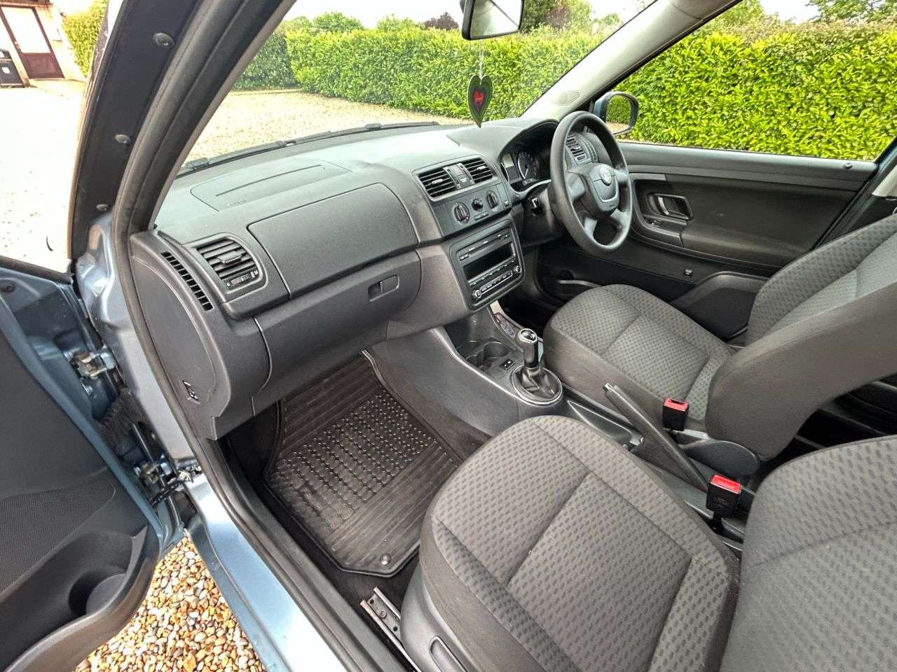2012 SKODA FABIA 2012 SKODA FABIA