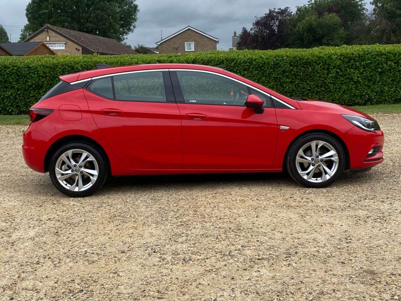 A 2016 VAUXHALL ASTRA 1.4 SRI NAV 5d 148 BHP A 2016 VAUXHALL ASTRA 1.4 SRI NAV 5d 148 BHP