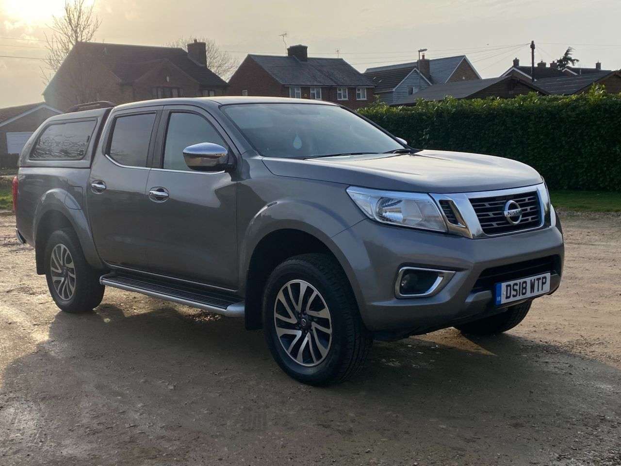 A 2018 NISSAN NAVARA 2.3 DCI N-CONNECTA SHR DCB 4d 190 BHP A 2018 NISSAN NAVARA 2.3 DCI N-CONNECTA SHR DCB 4d 190 BHP