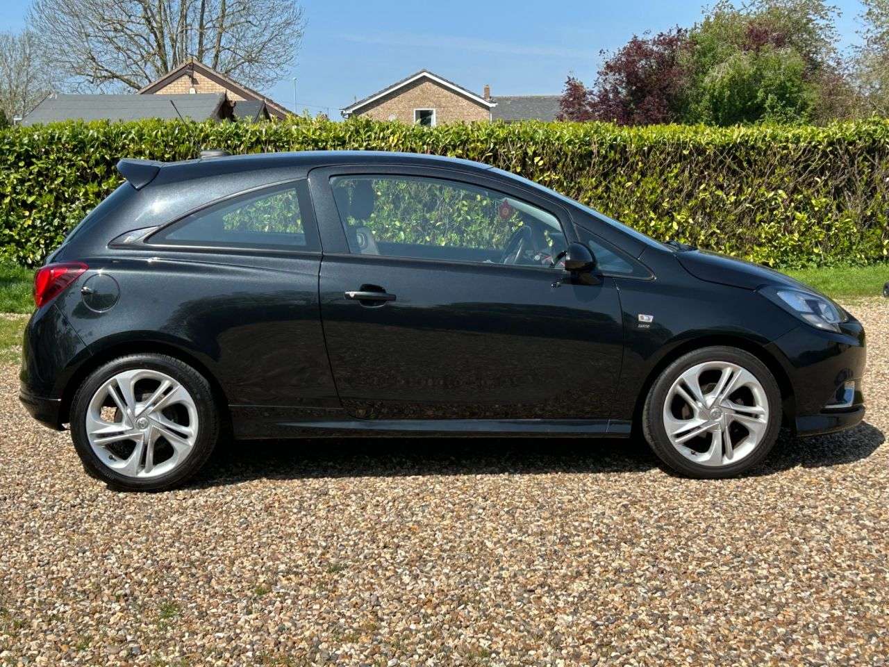 A 2016 VAUXHALL CORSA 1.4i ecoFLEX SRi VX Line Hatchback 3dr Petrol Manual Euro 6 (90 ps) A 2016 VAUXHALL CORSA 1.4i ecoFLEX SRi VX Line Hatchback 3dr Petrol Manual Euro 6 (90 ps)