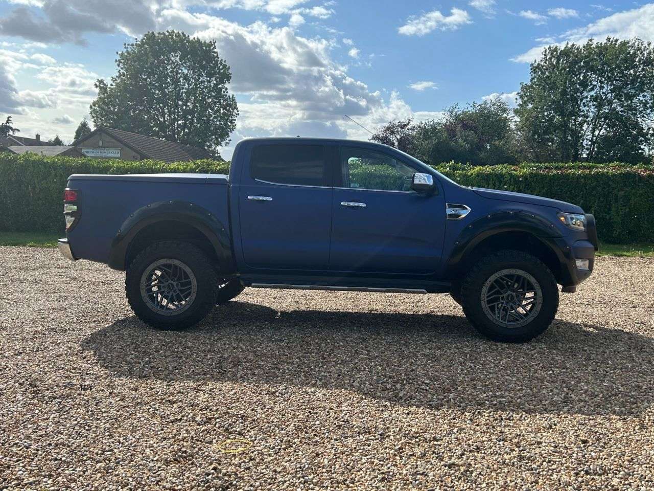 A 2016 FORD RANGER 2.2 TDCi Limited 1 Pickup Double Cab 4dr Diesel Manual 4WD Euro 5 (s/s) (Ec A 2016 FORD RANGER 2.2 TDCi Limited 1 Pickup Double Cab 4dr Diesel Manual 4WD Euro 5 (s/s) (Ec