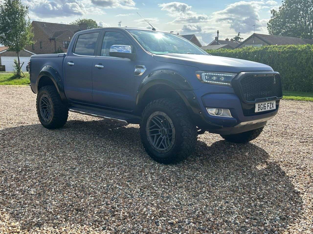 A 2016 FORD RANGER 2.2 TDCi Limited 1 Pickup Double Cab 4dr Diesel Manual 4WD Euro 5 (s/s) (Ec A 2016 FORD RANGER 2.2 TDCi Limited 1 Pickup Double Cab 4dr Diesel Manual 4WD Euro 5 (s/s) (Ec