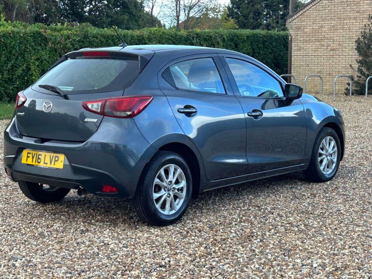 2016 MAZDA MAZDA2 2016 MAZDA MAZDA2