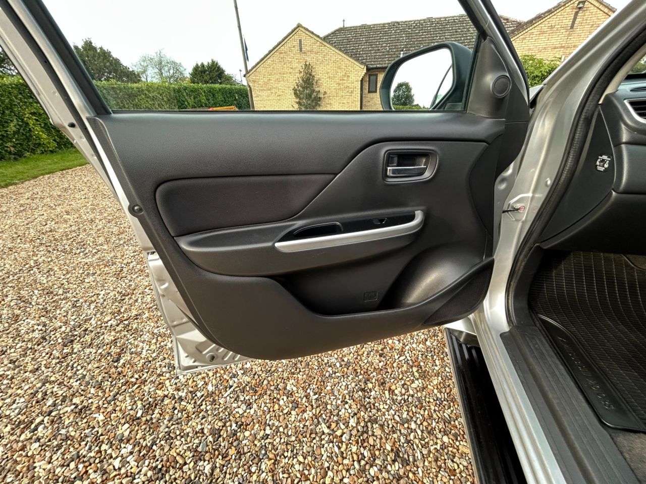 2020 MITSUBISHI L200 2020 MITSUBISHI L200