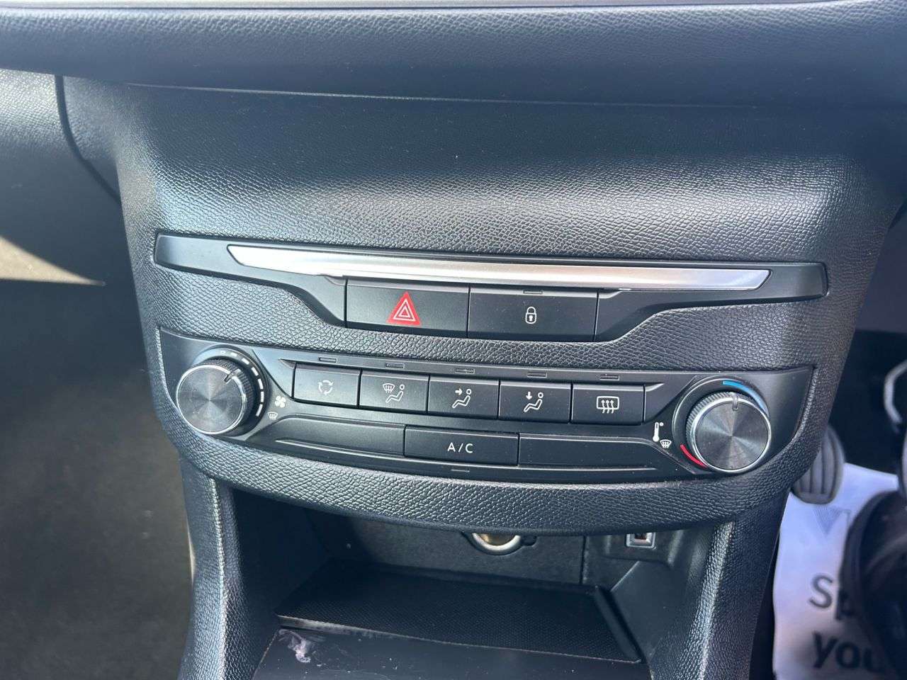 2017 PEUGEOT 308 2017 PEUGEOT 308