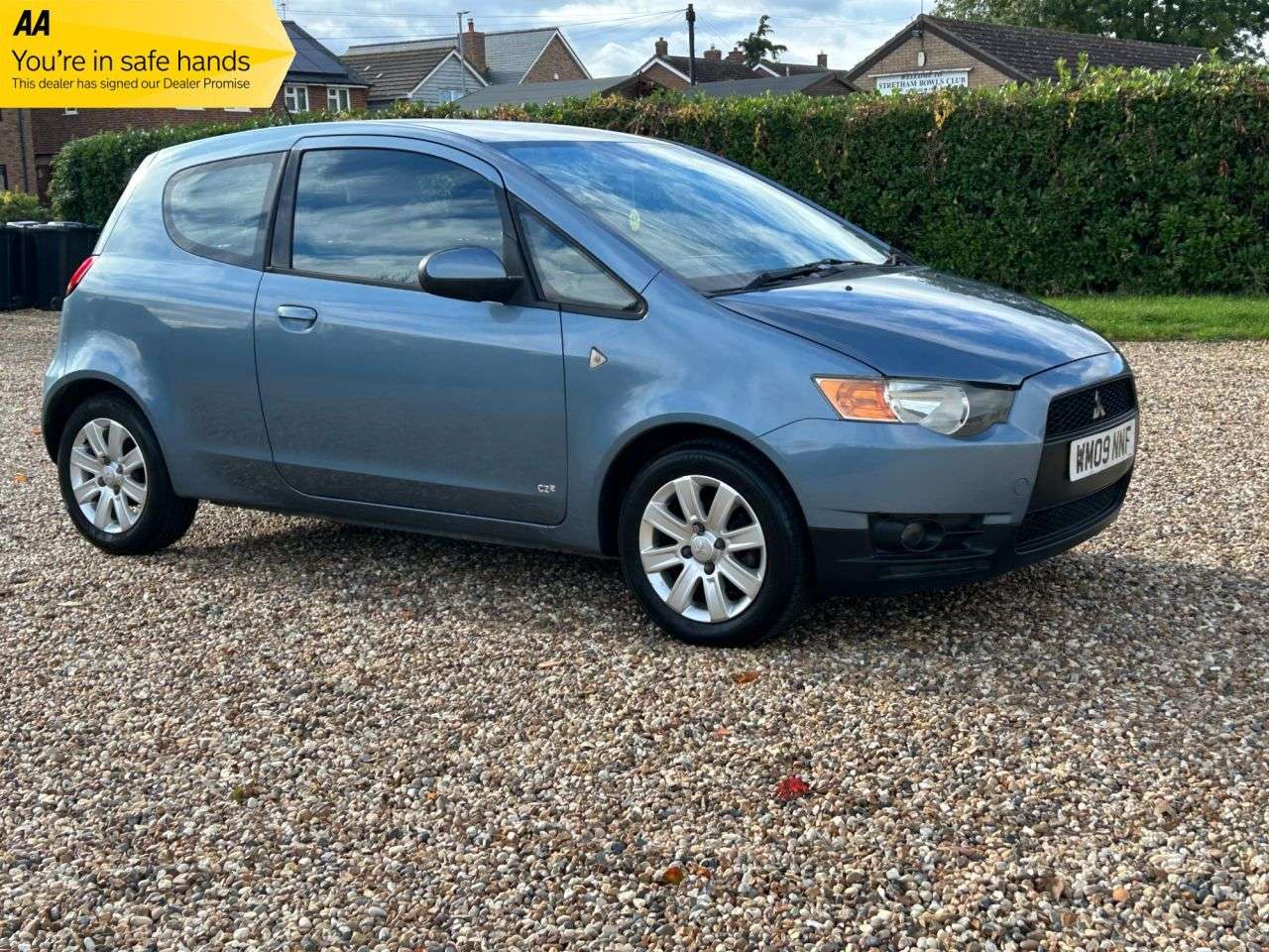 A 2009 MITSUBISHI COLT 1.3 CZ2 Hatchback 3dr Petrol Manual Euro 4 (94 ps) A 2009 MITSUBISHI COLT 1.3 CZ2 Hatchback 3dr Petrol Manual Euro 4 (94 ps)