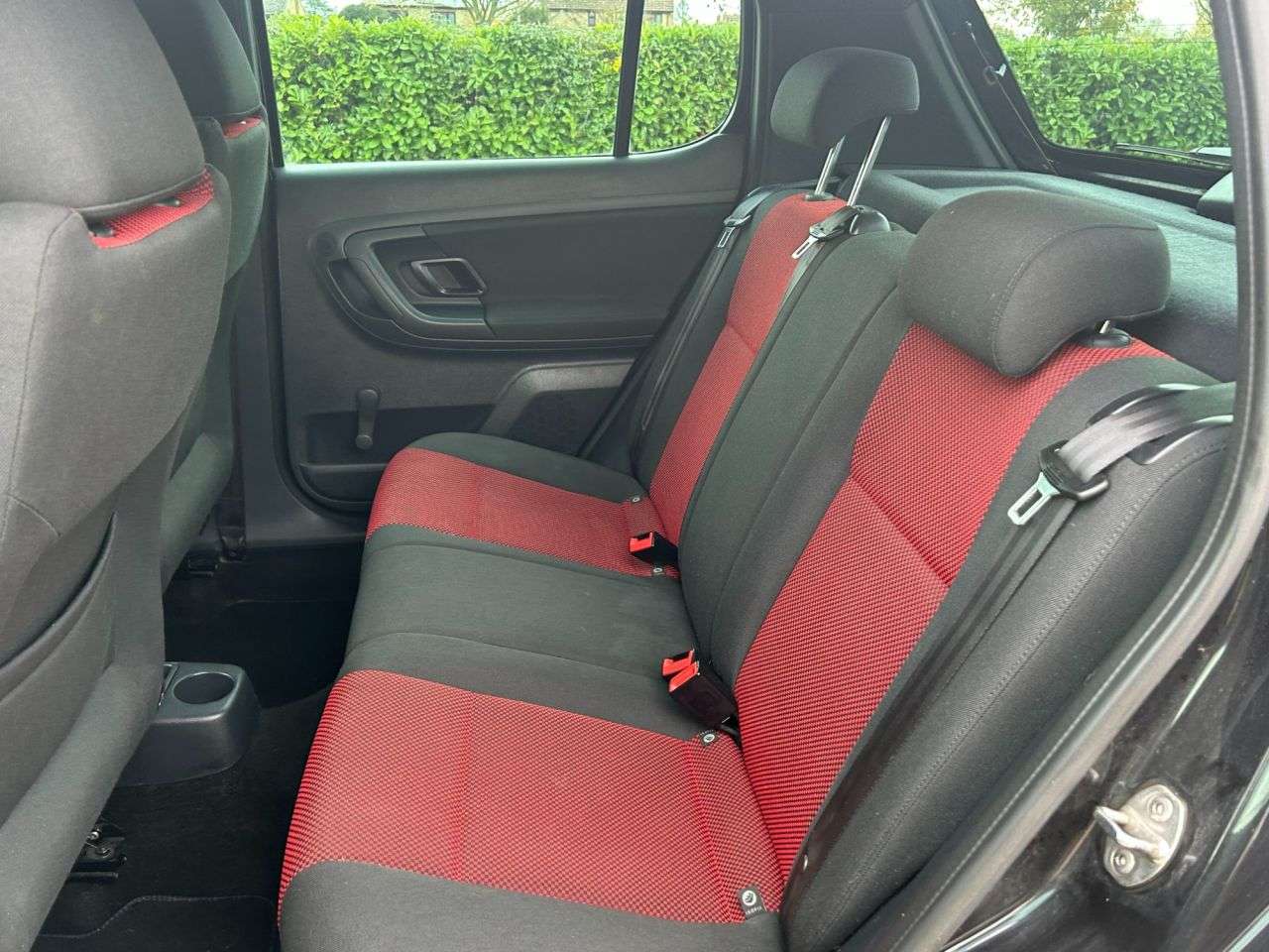 2013 SKODA FABIA 2013 SKODA FABIA