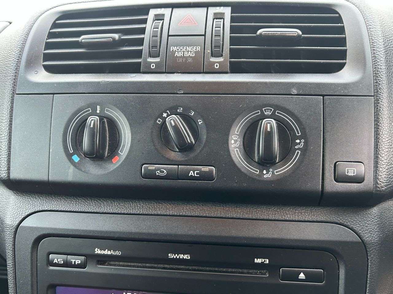 2013 SKODA FABIA 2013 SKODA FABIA