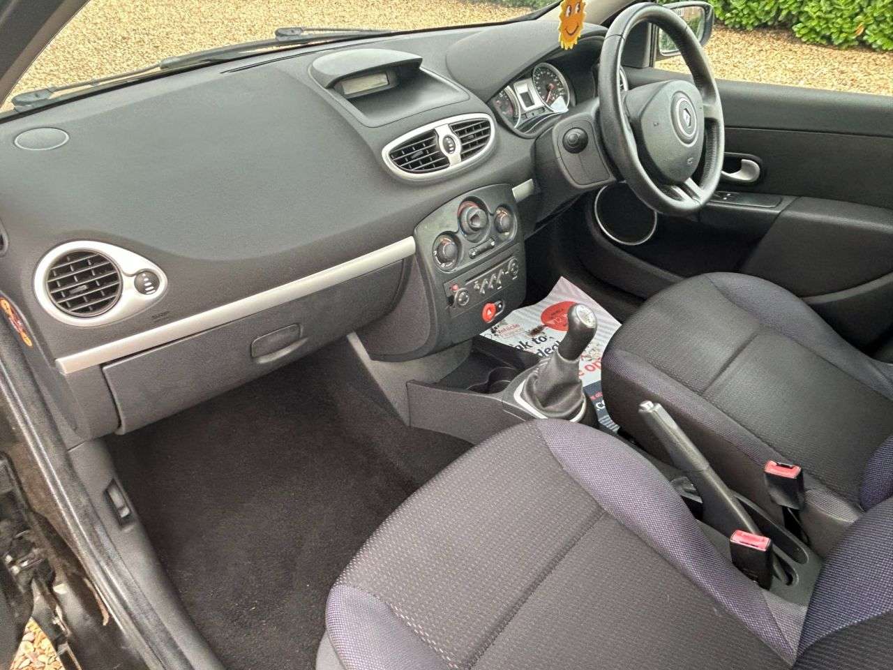 2009 RENAULT CLIO 2009 RENAULT CLIO